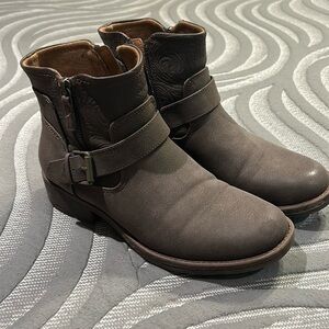 Eurosoft ankle booties